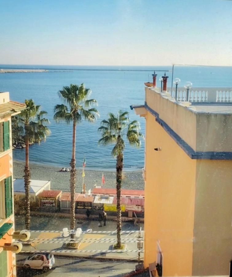 La Finestra Sull'Oasi Apartment Генуа Екстериор снимка